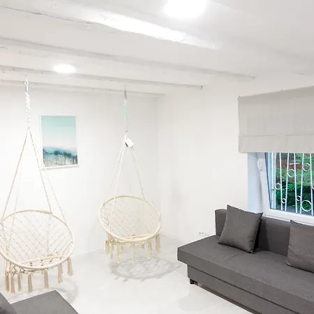Casa Blanca Apartment *
